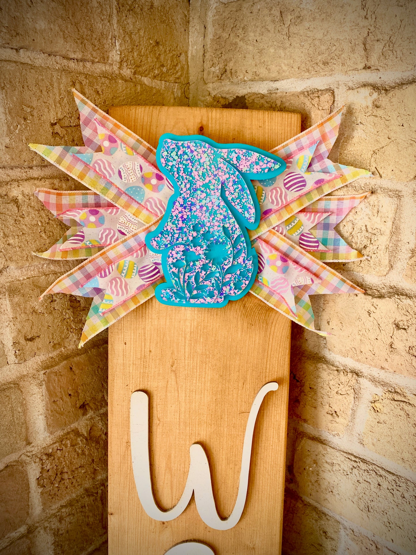 Easter Bunny Welcome Board Topper