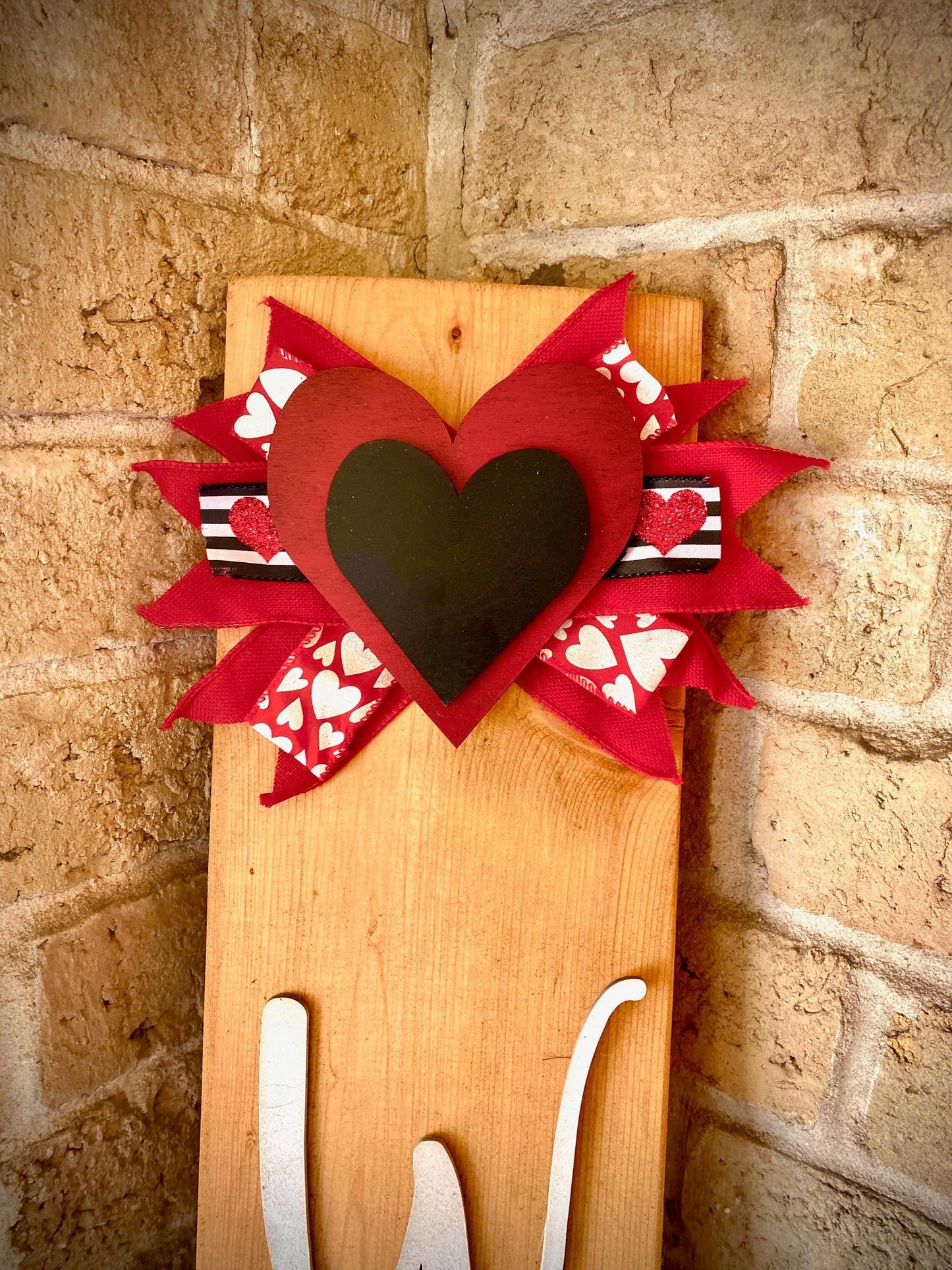 Valentine's Day Hearts Welcome Board Topper