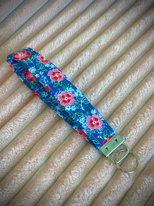 Classic Floral Wristlet